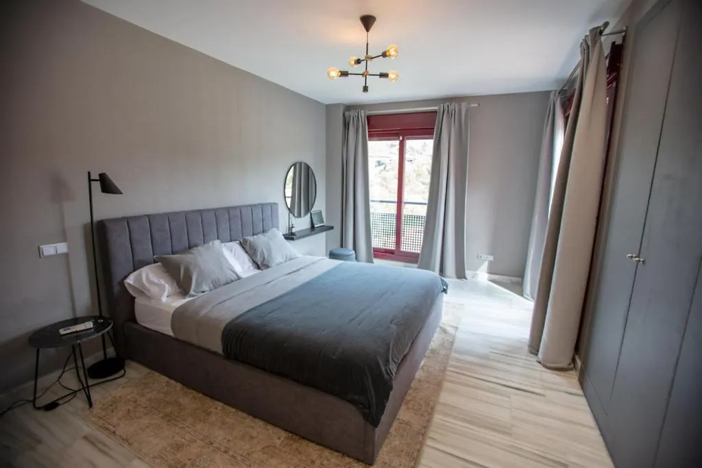 Private Pool Luxurious Villa With Mountain Views Estepona